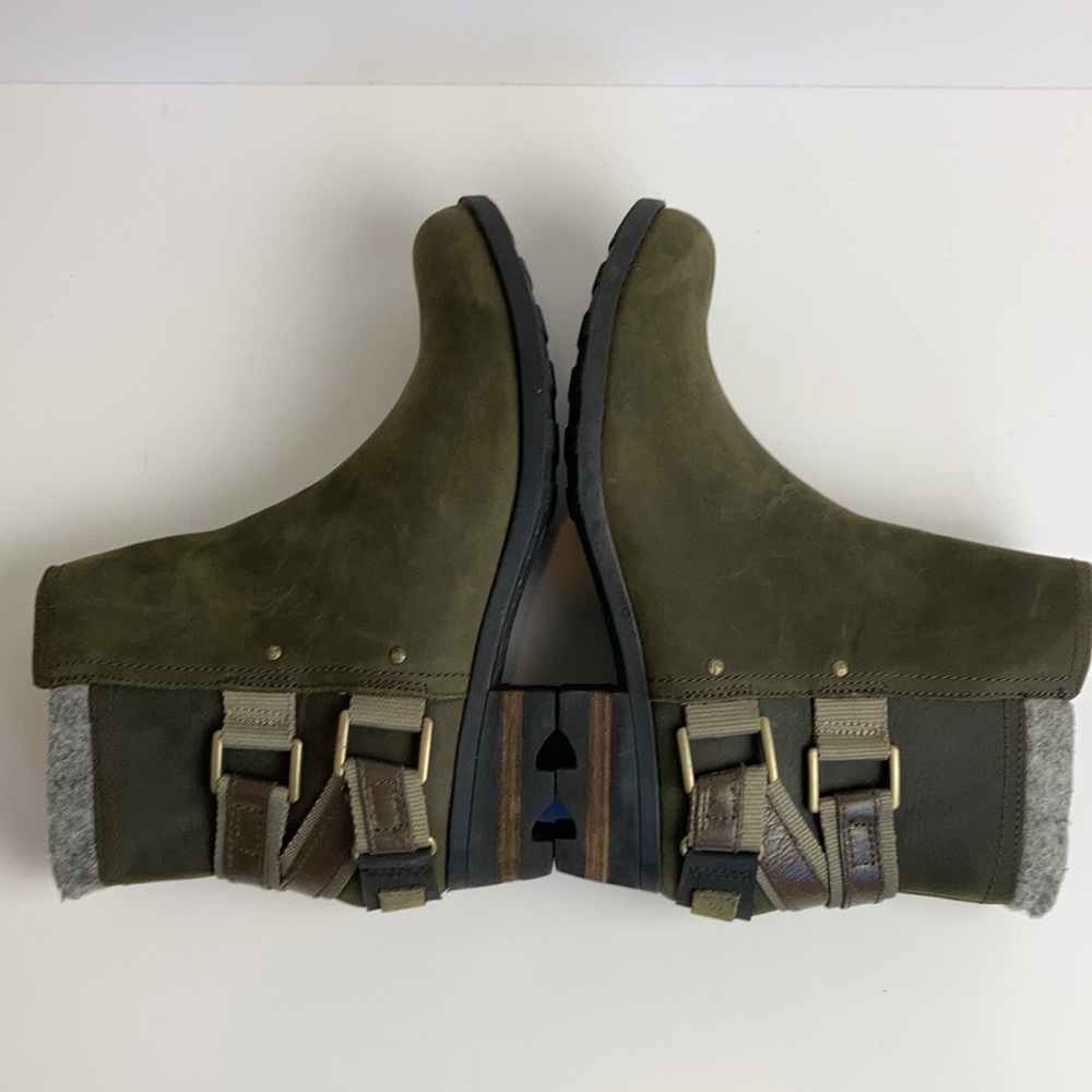 Sorel | Lolla Leather Waterproof Boots Peat Moss Green Olive - Picture 14 of 16